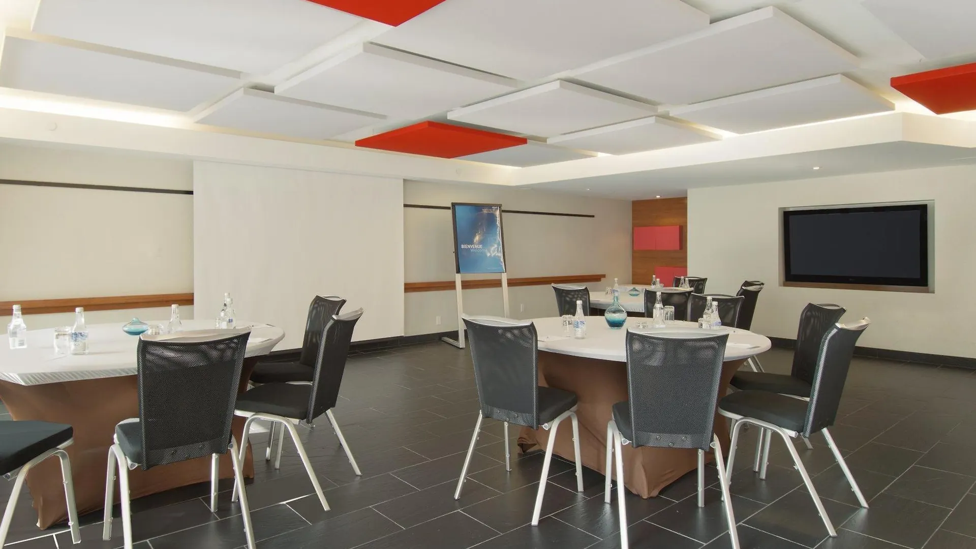 Novotel Montreal Center 4*,  Kanada