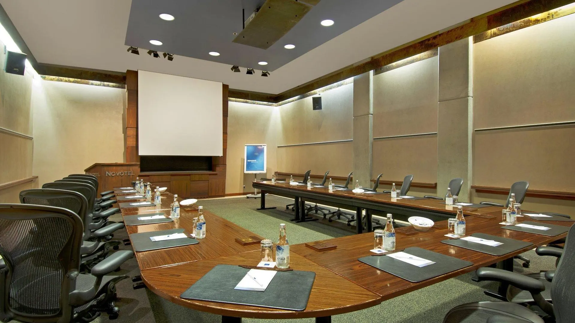 **** Hotel Novotel Montreal Center Kanada