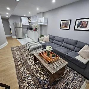 Basement In Luxury Beach House Appartement
