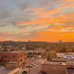 Cosy Place In Downtown With Free Parking - Self Entrance Calgary