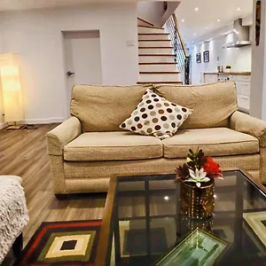  Apartment Cosy At Bossuet Road