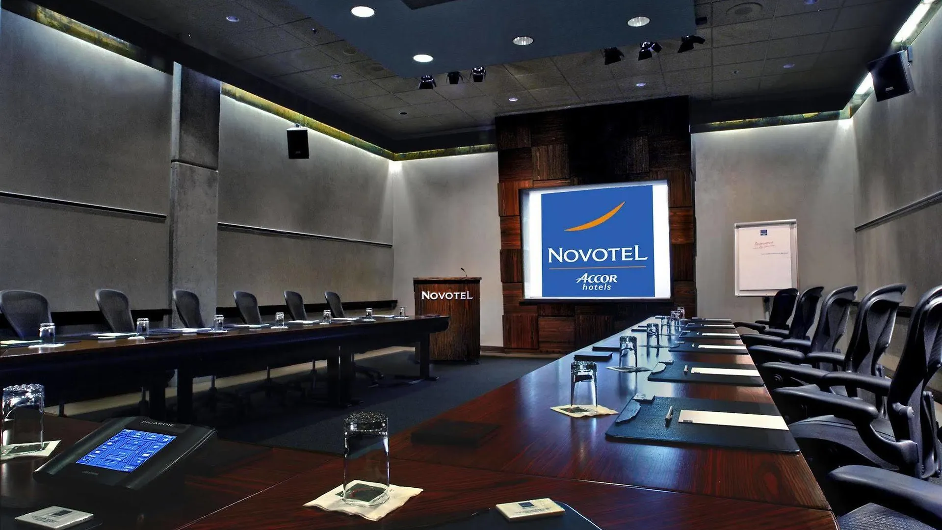 **** Hotel Novotel Montreal Center Canada