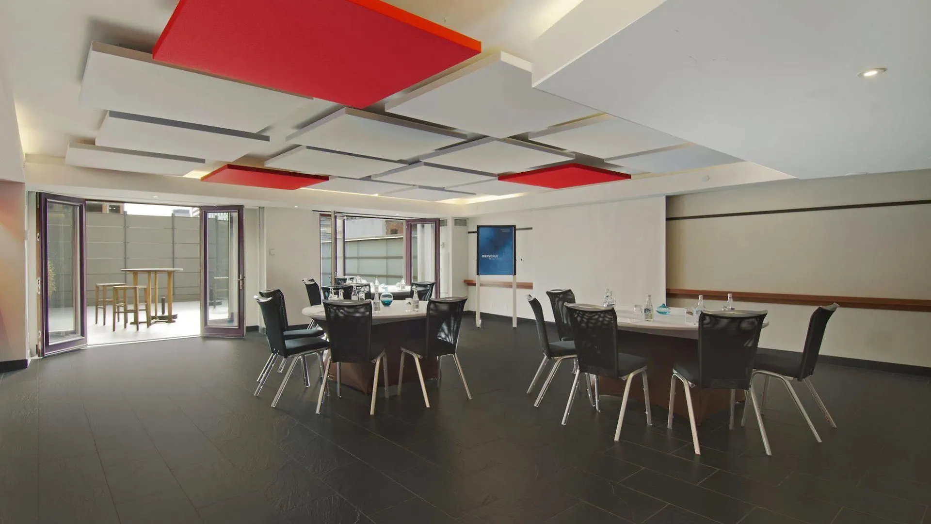 Novotel Montreal Center 4*,  Canada